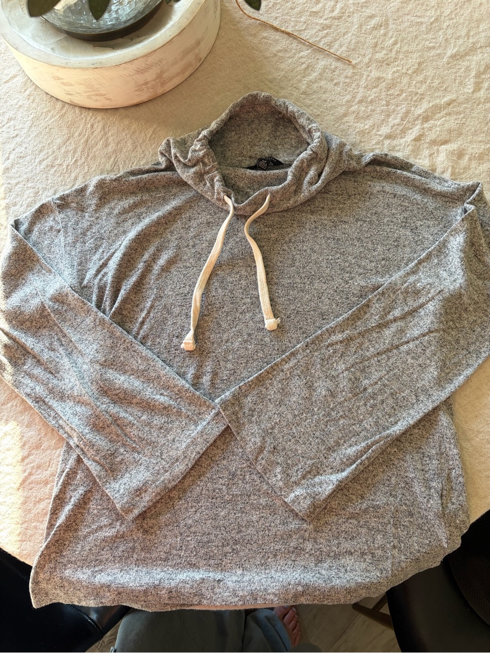 Lucky Brand Wmn’s Gray Funnel Neck Drawstring Sweater-lightweight, bell sleeve
